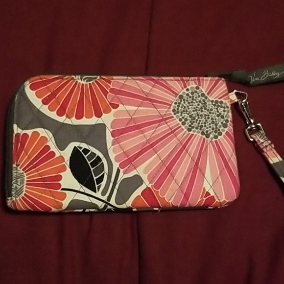Vera Bradley wristlet wallet clutch - Picture 2 of 6